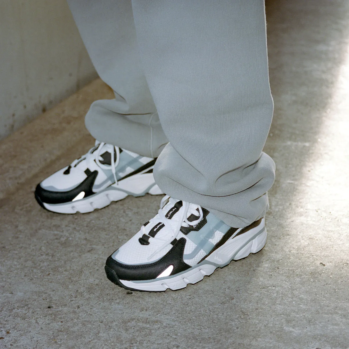 SUPER FULCRUM - BLACK / STERLING BLUE sold by Karhu product image thumbnail 2