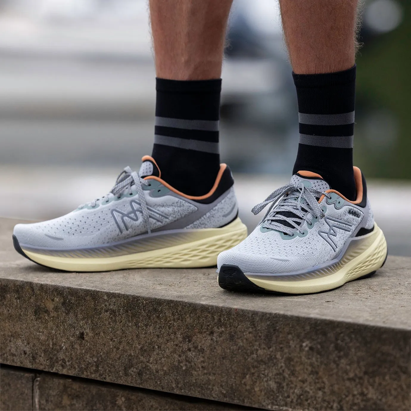 WOMEN'S MESTARI RUN 1.5 - LUNAR ROCK / BUTTERRUM sold by Karhu product image thumbnail 2