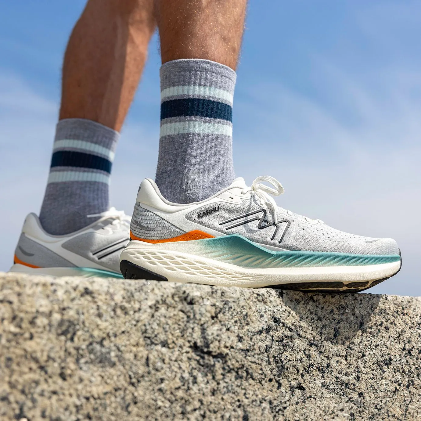MEN'S MESTARI RUN 1.5 - WHITE / DUSTY TURQUOISE sold by Karhu product image thumbnail 2