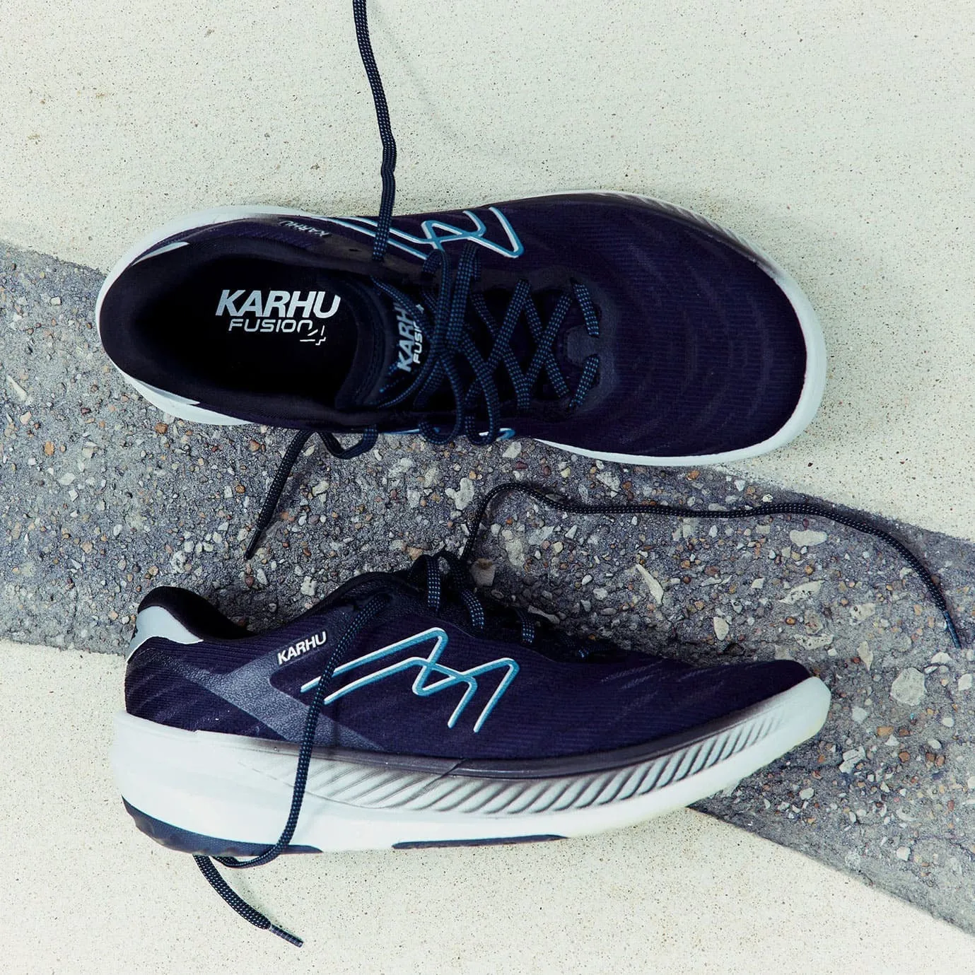 MEN'S FUSION 4.0 - BLACK / STORMY WEATHER sold by Karhu product image thumbnail 2