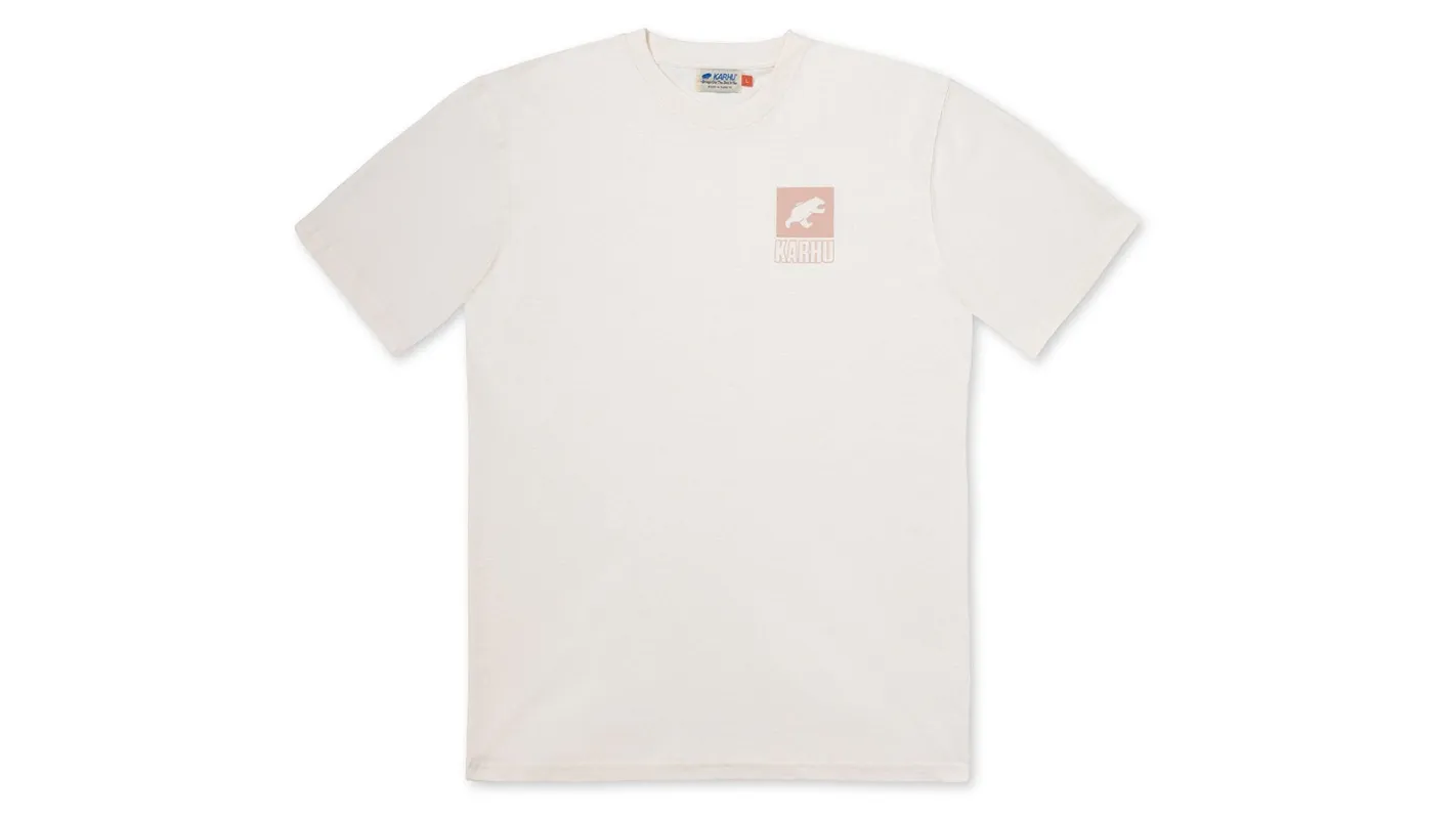 SPORT BEAR LOGO T-SHIRT - SUGAR SWIZZLE / CAMEO ROSE made by Karhu