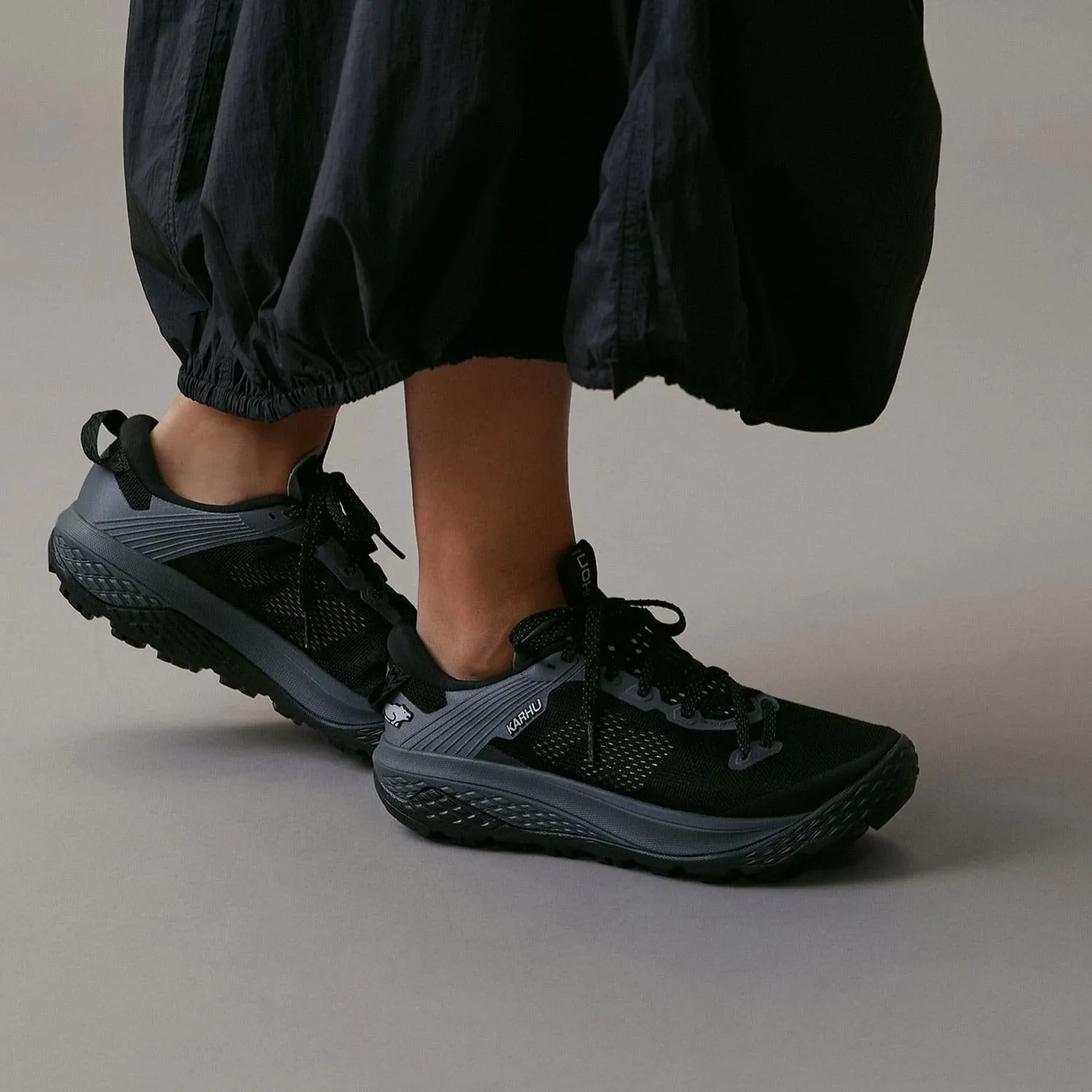 WOMEN'S IKONI TRAIL WR - BLACK / BLACK sold by Karhu product image thumbnail 2