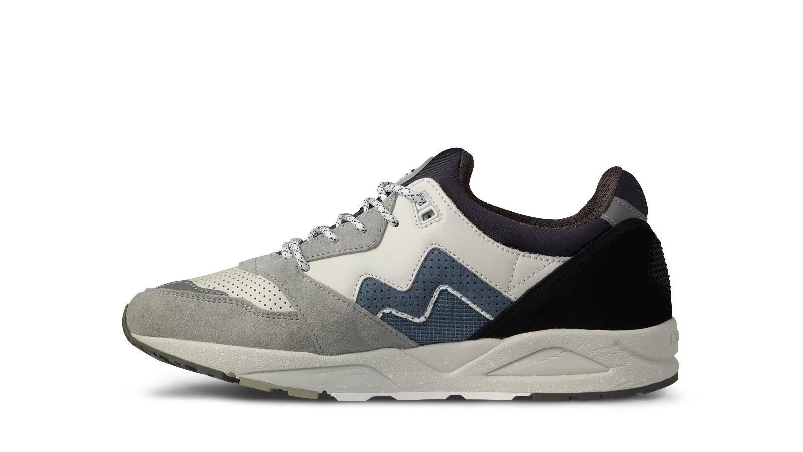 ARIA 95 - PIGEON / CHINA BLUE sold by Karhu product image thumbnail 4