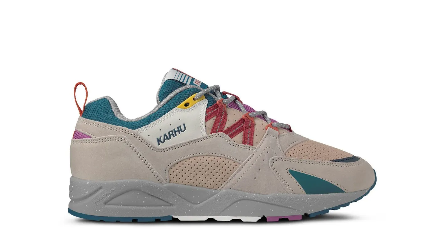 FUSION 2.0 - SILVER LINING / MINERAL RED sold by Karhu