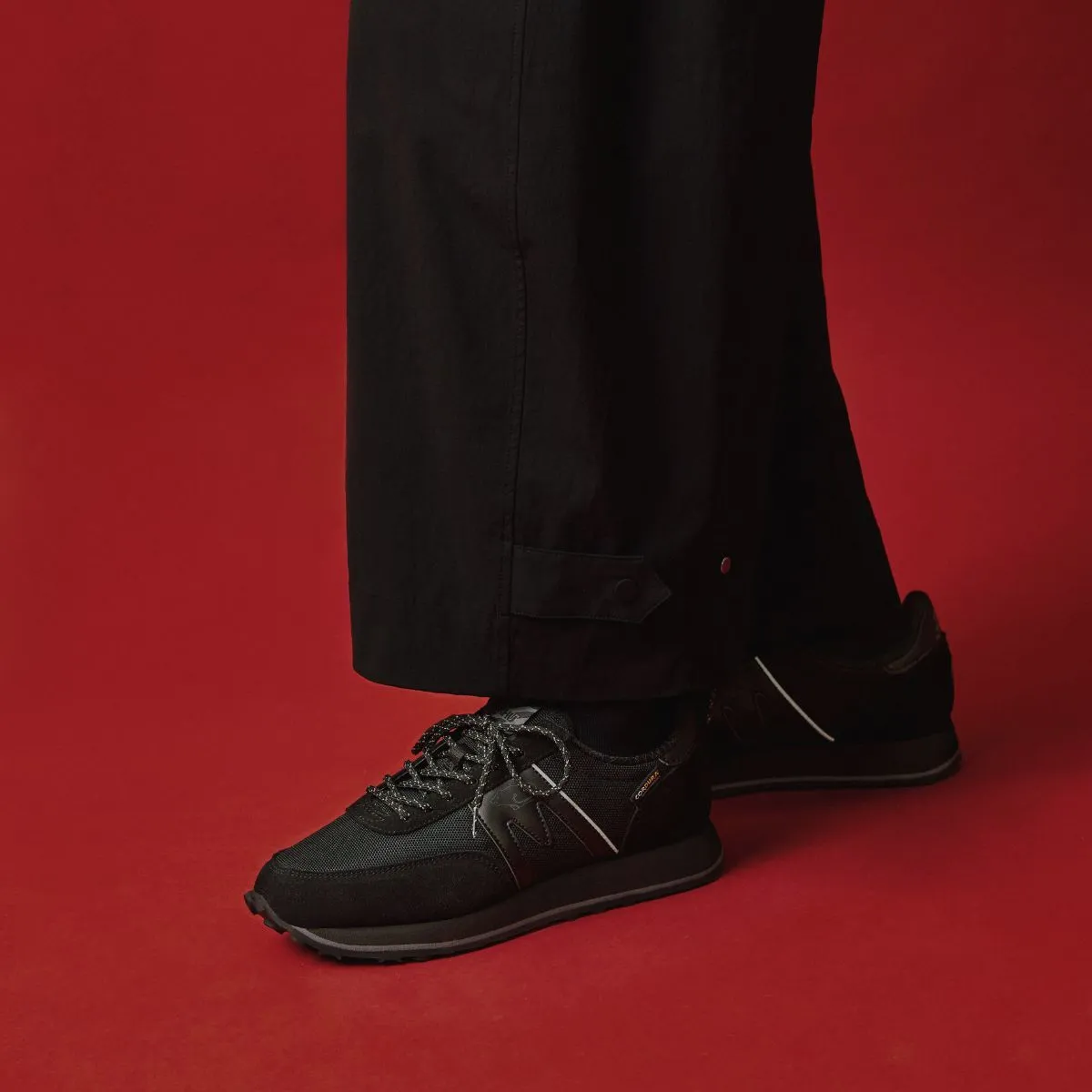 ALBATROSS CONTROL - CAVIAR / CAVIAR sold by Karhu product image thumbnail 2