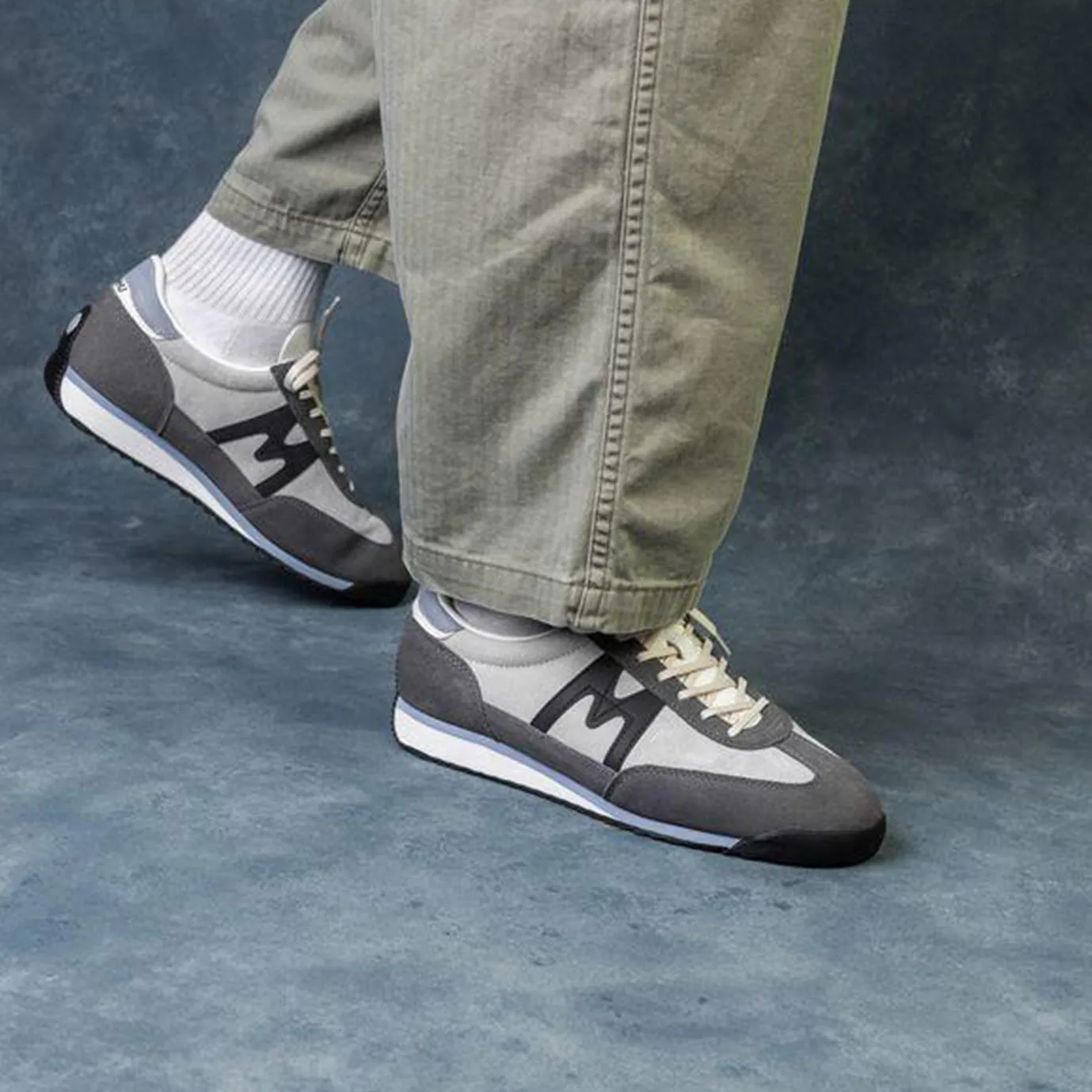 MESTARI - SMOKED PEARL / CAVIAR sold by Karhu product image thumbnail 2