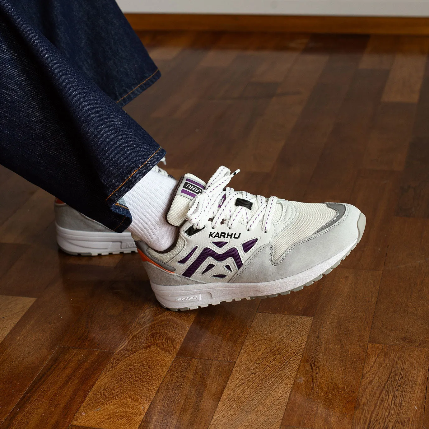 LEGACY 96 - DAWN BLUE / IMPERIAL PURPLE sold by Karhu product image thumbnail 2