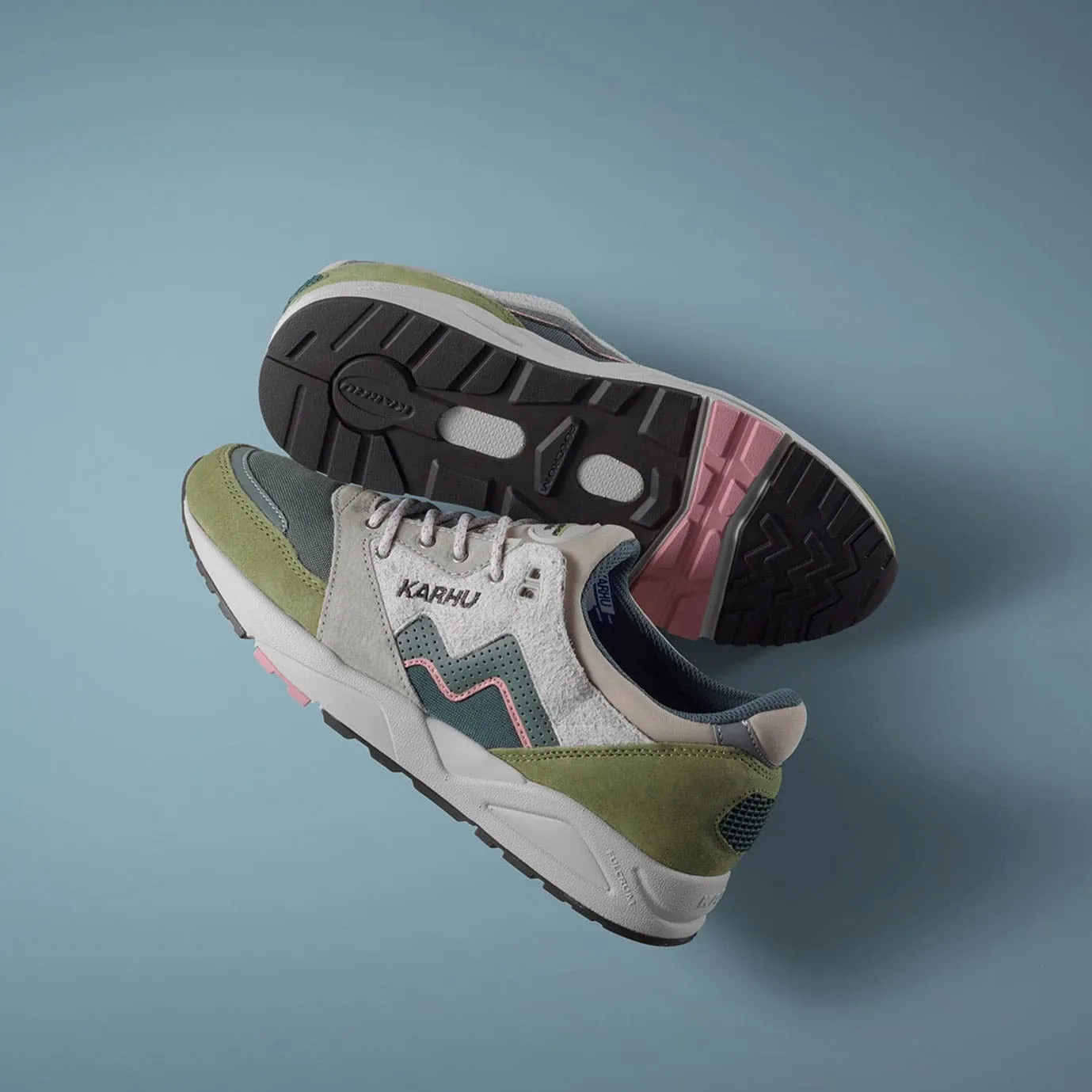 ARIA 95 - SPHAGNUM / DARK FOREST sold by Karhu product image thumbnail 2