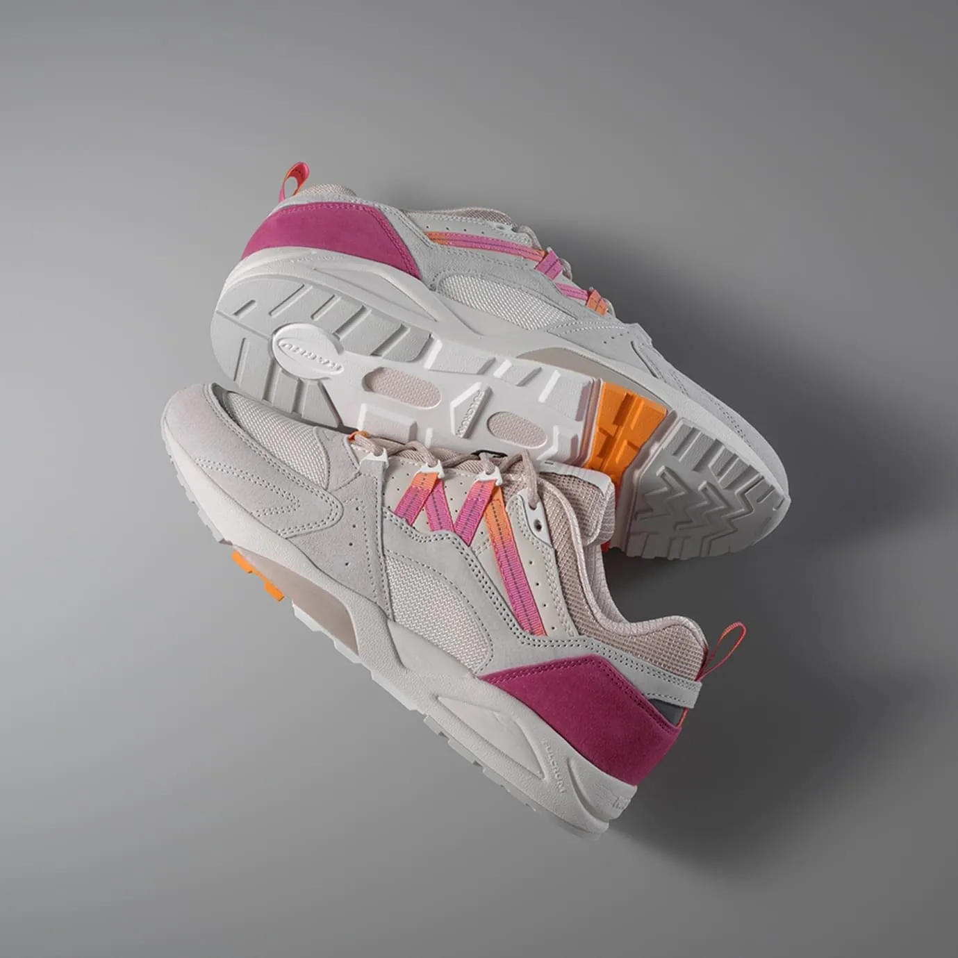 FUSION 2.0 - FOGGY DEW / HOT PINK sold by Karhu product image thumbnail 2