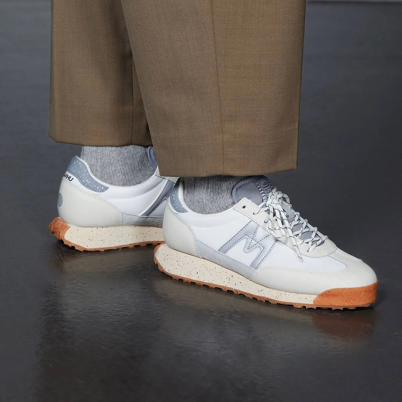 MESTARI CONTROL "FLOW STATE" PACK - LILY WHITE / SILVER sold by Karhu product image thumbnail 2