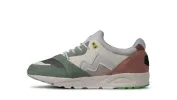 ARIA 95 - CORK / FOGGY DEW sold by Karhu
