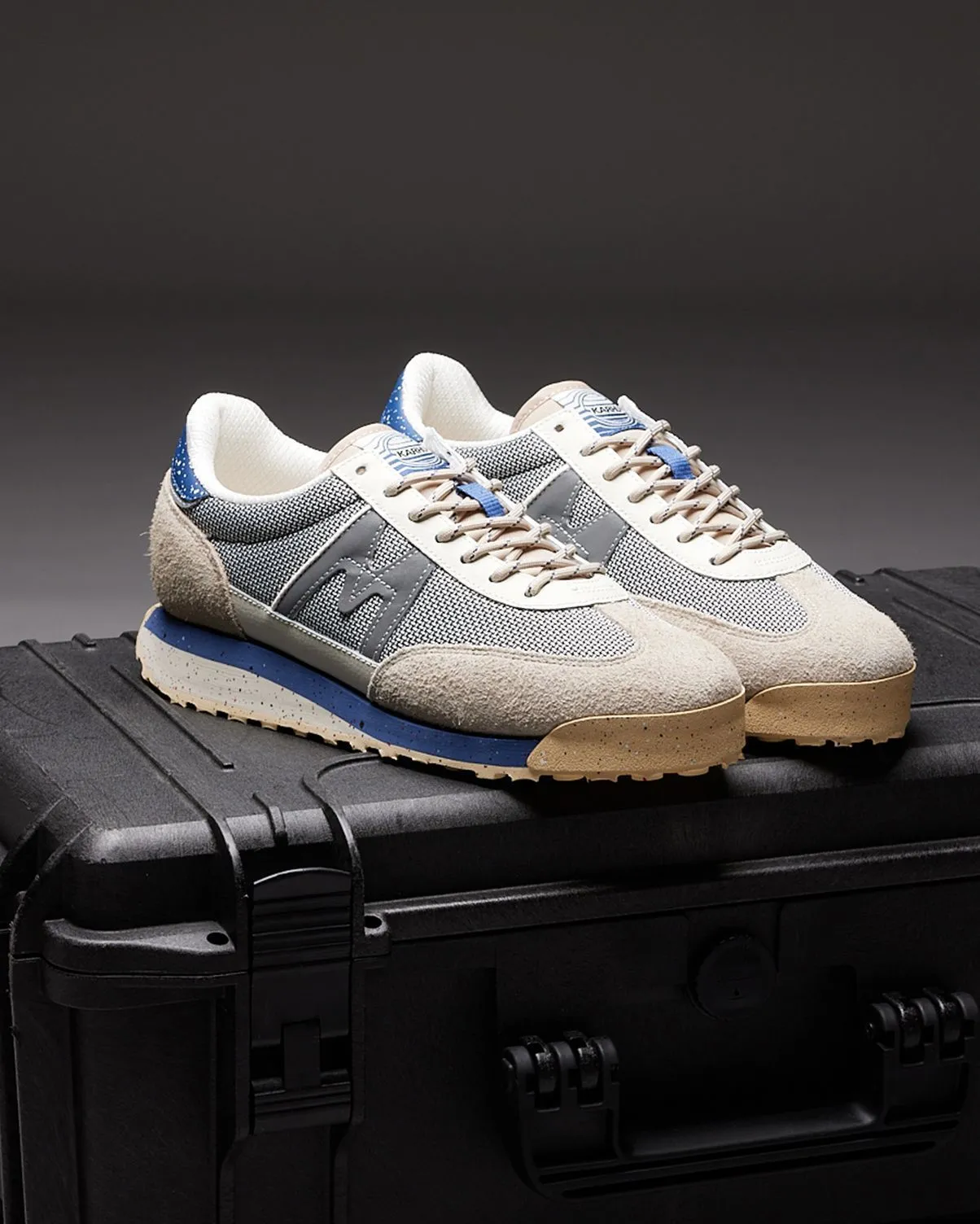 MESTARI CONTROL - SILVER LINING /TRUE NAVY sold by Karhu product image thumbnail 3
