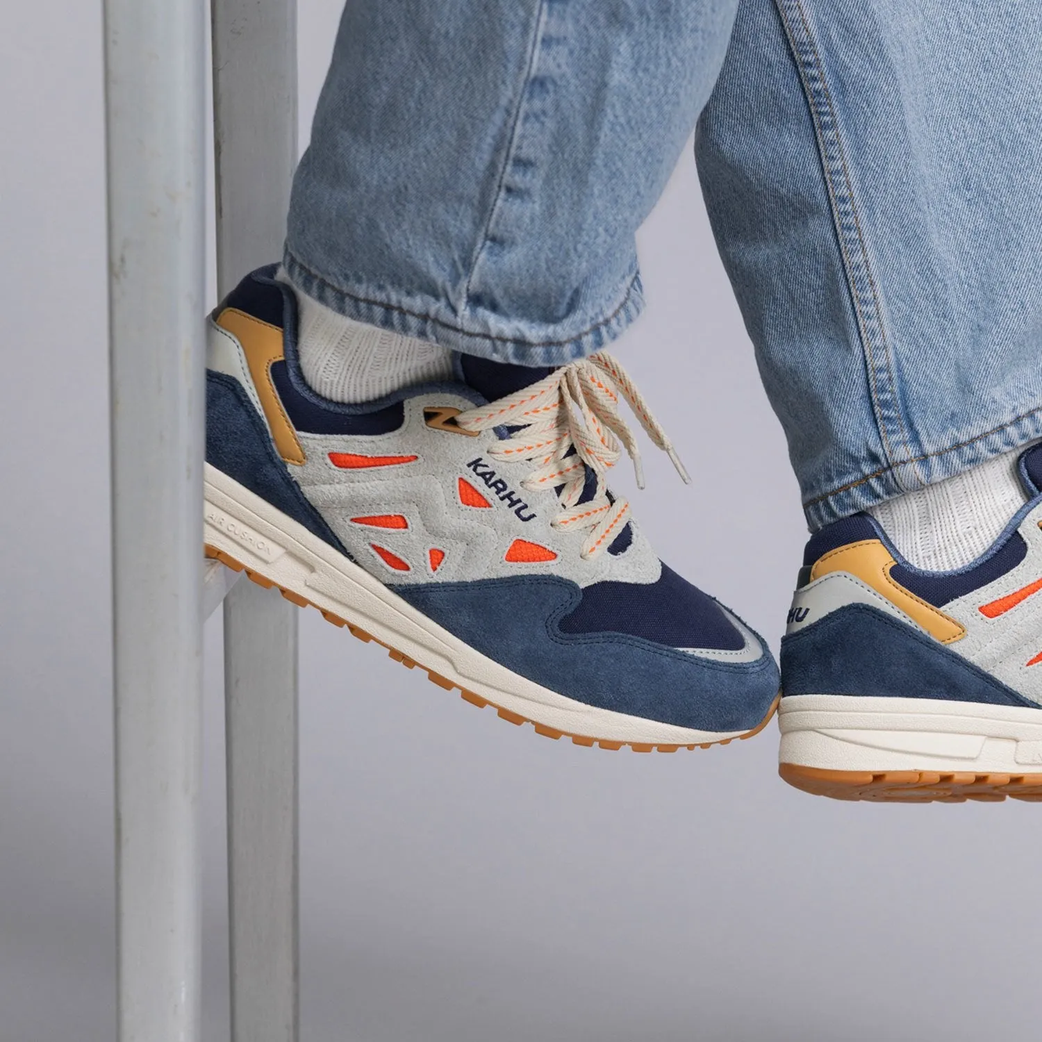 LEGACY 96 - VINTAGE INDIGO / FLAME sold by Karhu product image thumbnail 2