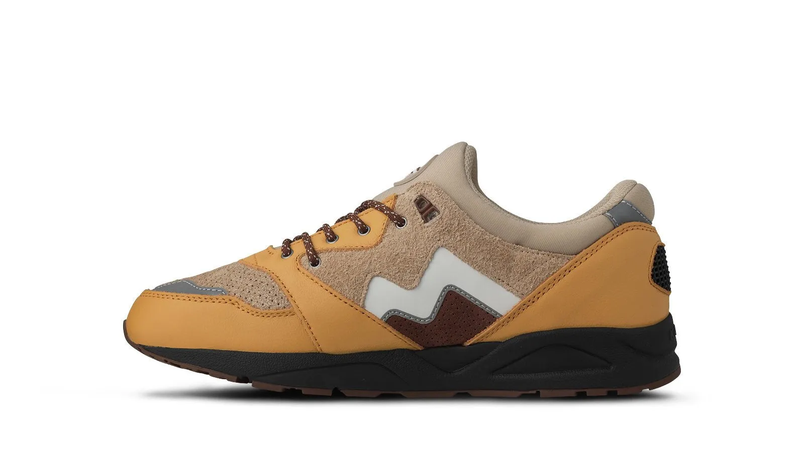 ARIA 95 - OAK BUFF / WHITE sold by Karhu product image thumbnail 4