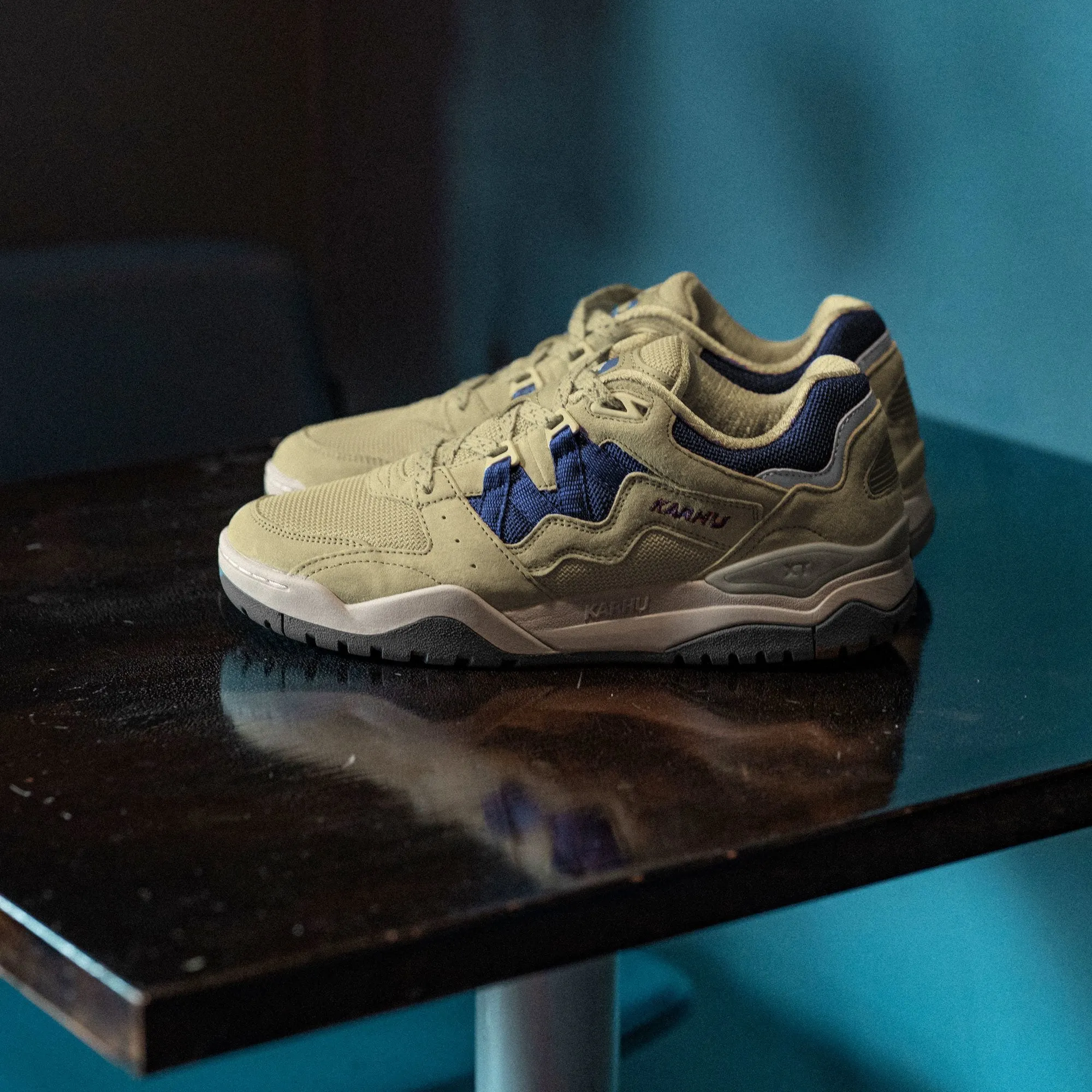 FUSION XT - PALE OLIVE GREEN / SKIPPER BLUE sold by Karhu product image thumbnail 2