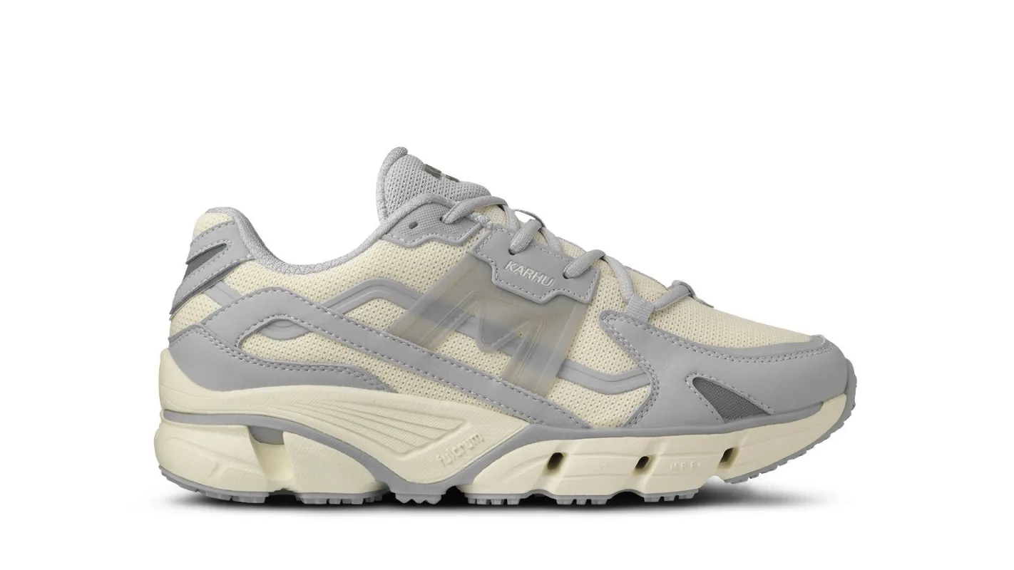 SUPER FULCRUM - VANILLA ICE / LUNAR ROCK made by Karhu