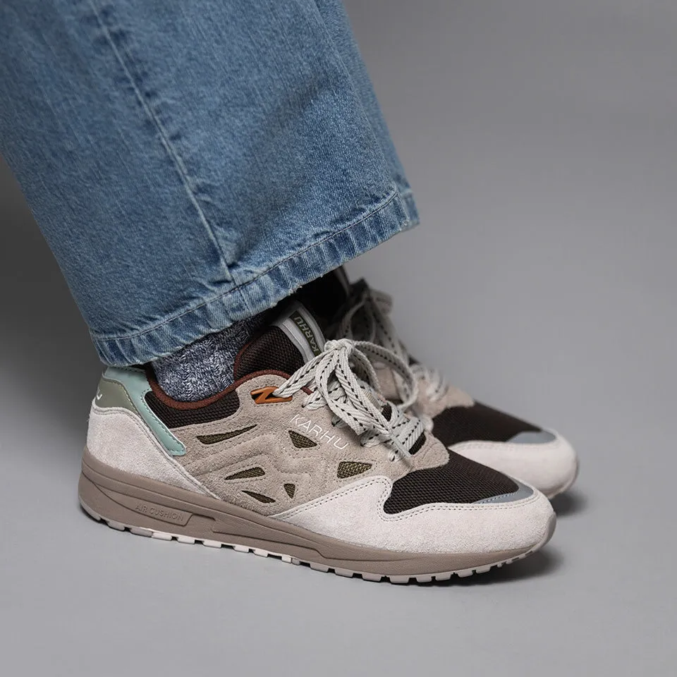 LEGACY 96 - WHITE SAND / BEECH sold by Karhu product image thumbnail 2