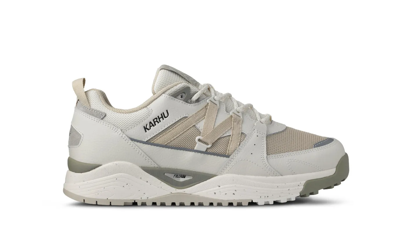 FUSION XC - BLANC DE BLANC / SILVER LINING made by Karhu