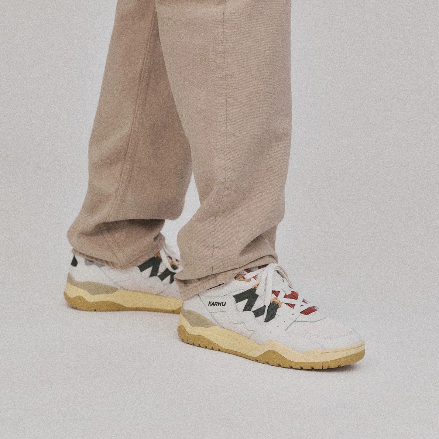 FUSION XT - BLANC DE BLANC / PINENEEDLE sold by Karhu product image thumbnail 2
