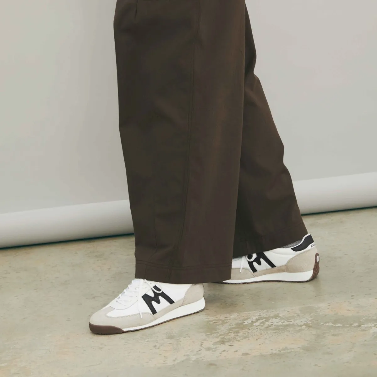 MESTARI 76 - SILVER LINING / BLACK sold by Karhu product image thumbnail 2