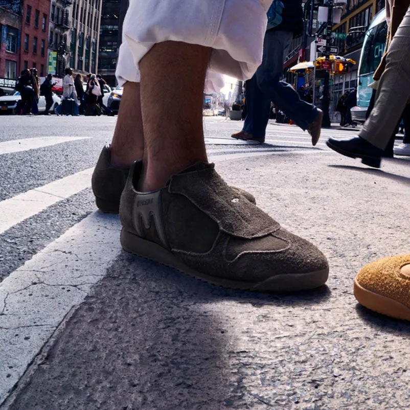 KARHU X ENGINEERED GARMENTS MESTARI SLIP–ON - CHOCOLATE / CHOCOLATE sold by Karhu product image thumbnail 2