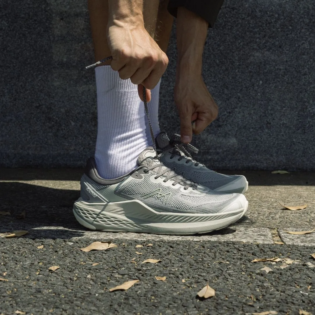 MESTARI RUN LS - DRIZZLE / ALFALFA sold by Karhu product image thumbnail 2