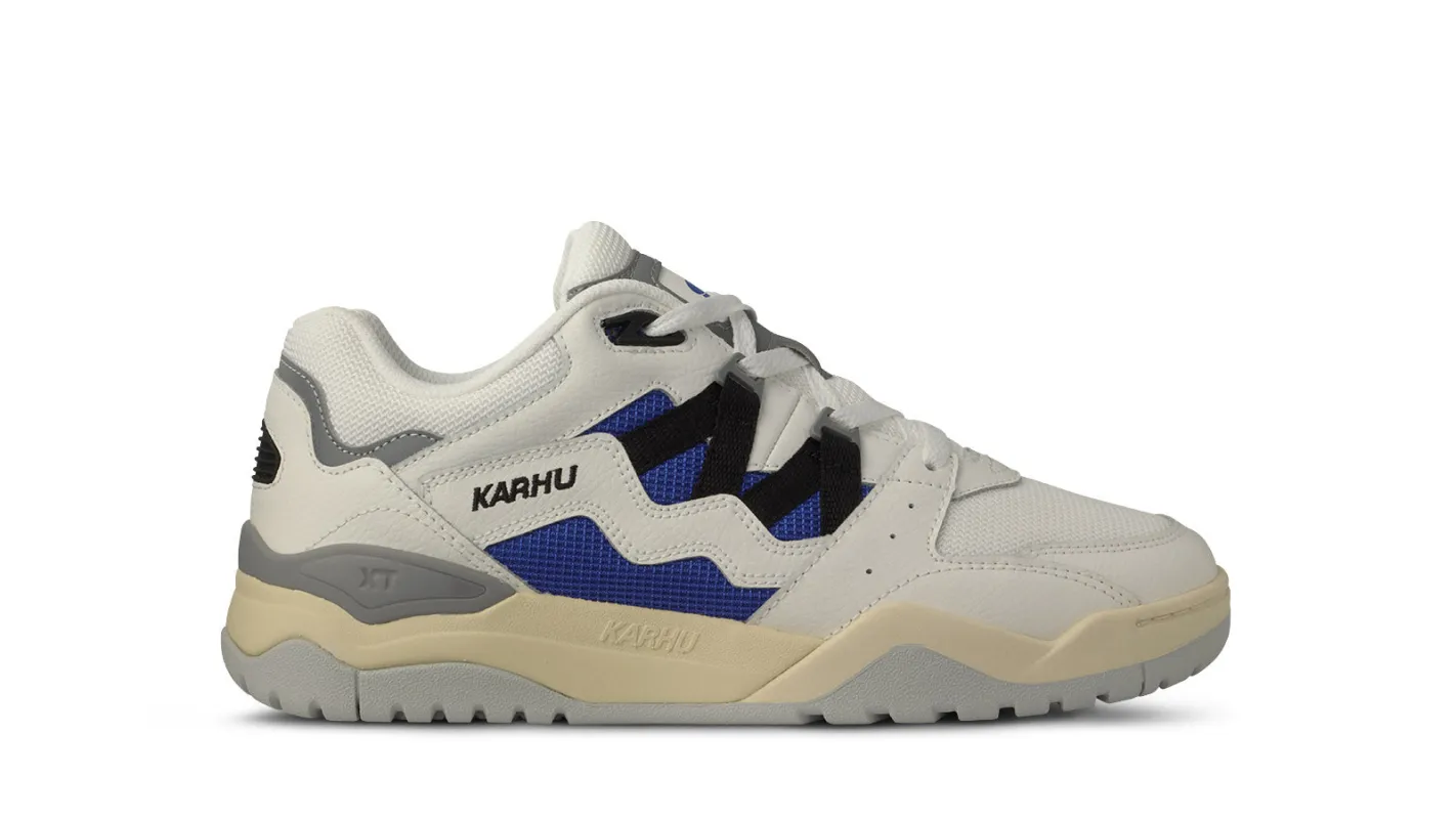 FUSION XT - BRIGHT WHITE / DAZZLING BLUE made by Karhu