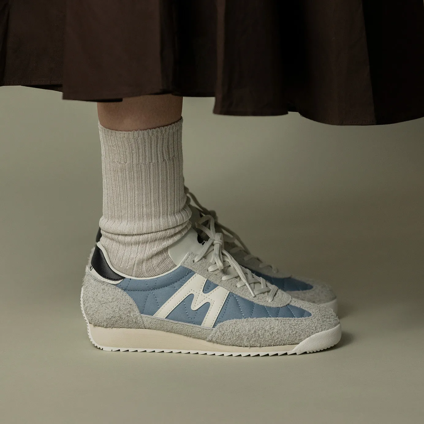 MESTARI 76 - WINDWARD BLUE / BLANC DE BLANC sold by Karhu product image thumbnail 2