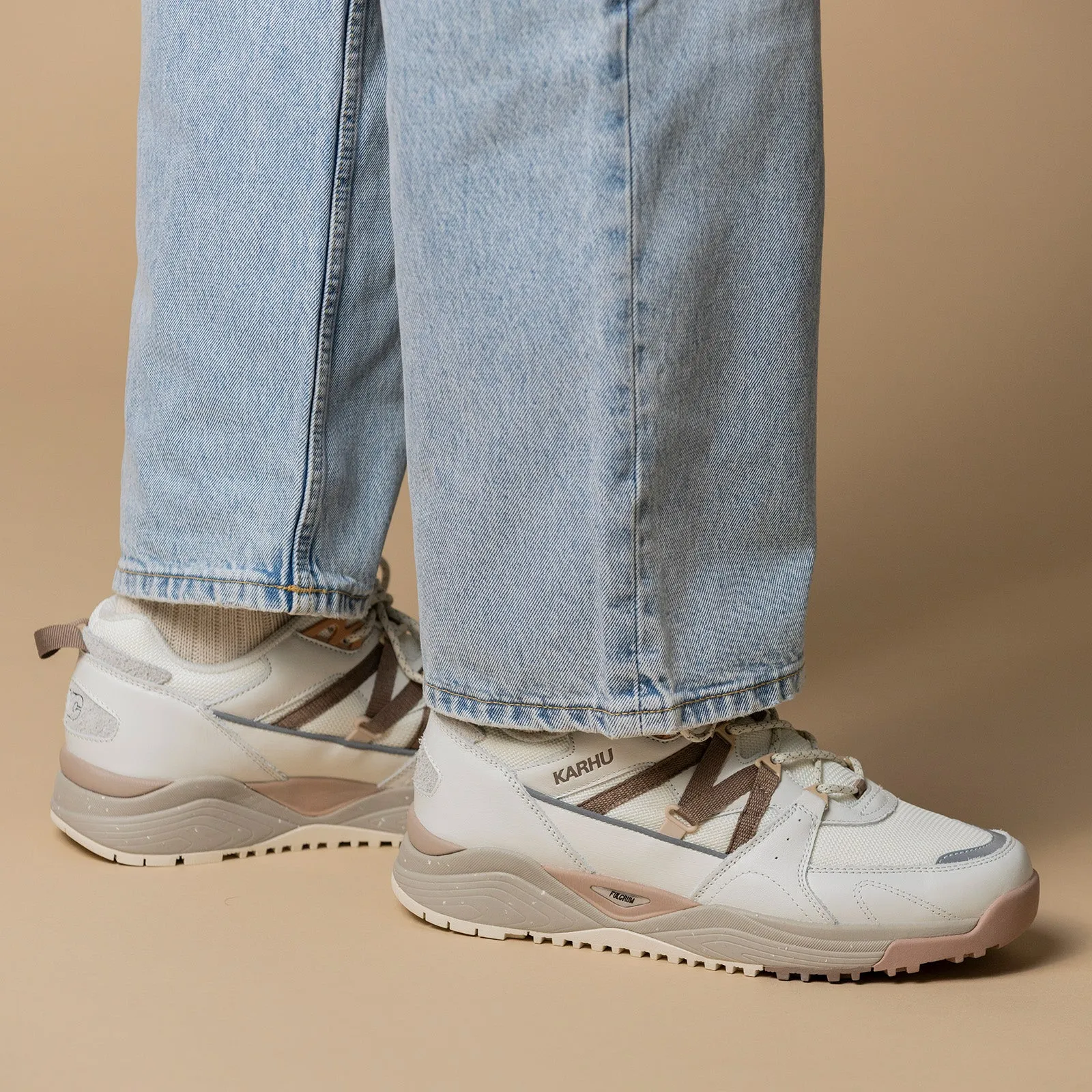 FUSION XC - LILY WHITE / PINE BARK sold by Karhu product image thumbnail 2