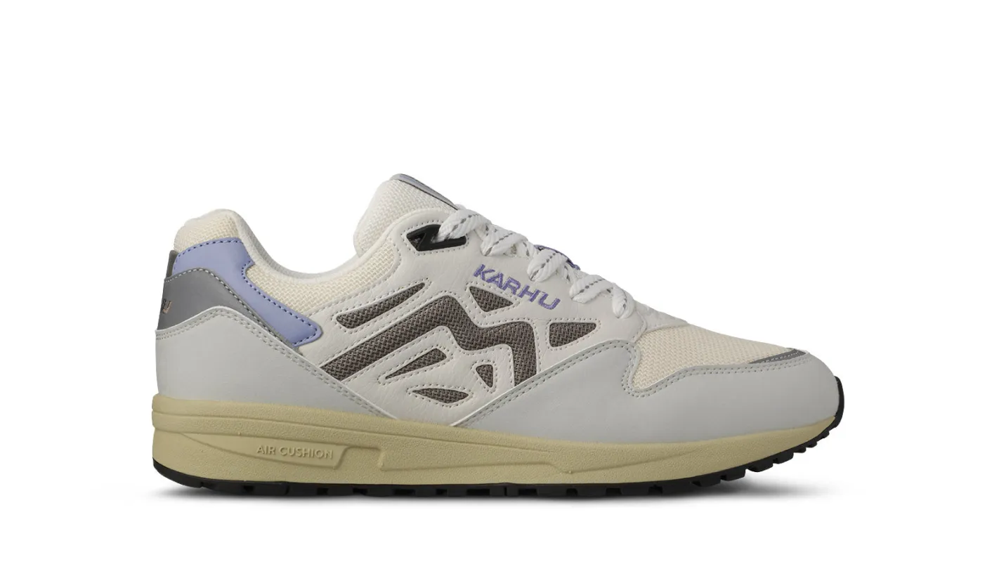 LEGACY 96 - FOGGY DEW / HEMATITE made by Karhu