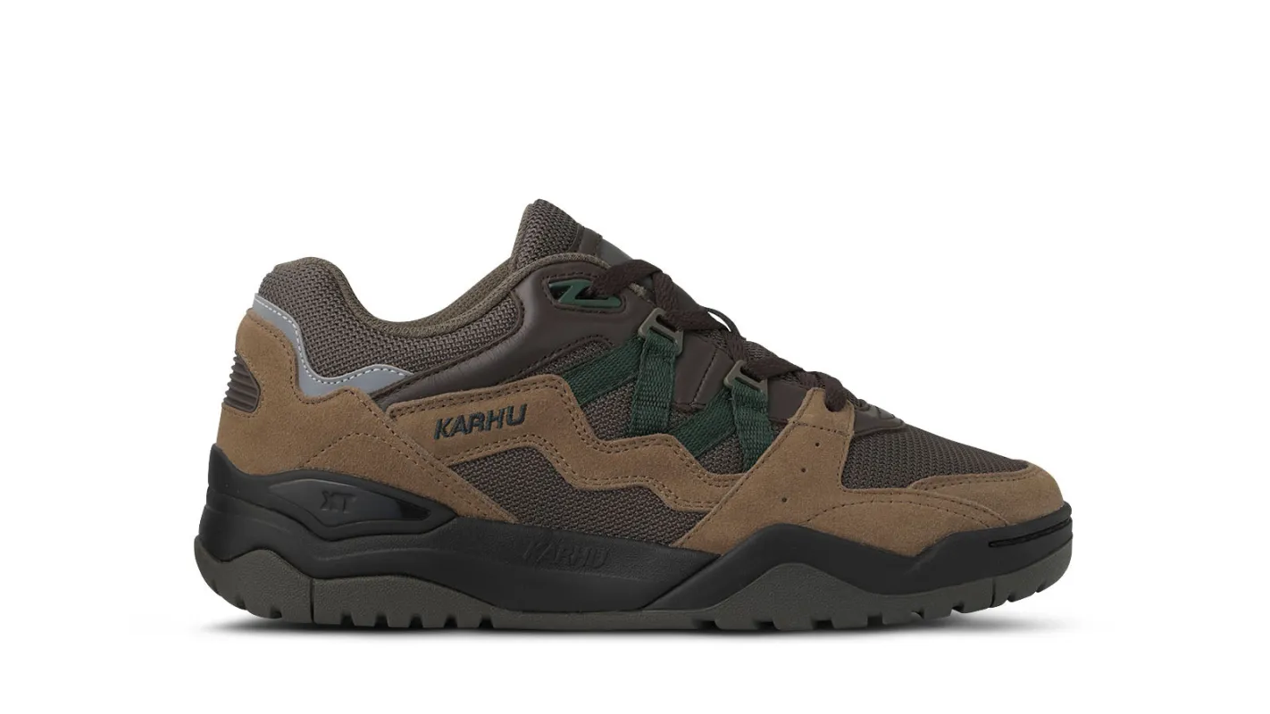 FUSION XT - PINE BARK / SCARAB made by Karhu