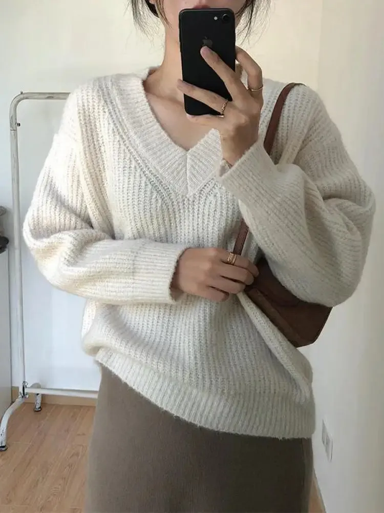 Women's Oversized Chunky Sweater for Cozy Comfort sold by Hensley London product image thumbnail 2