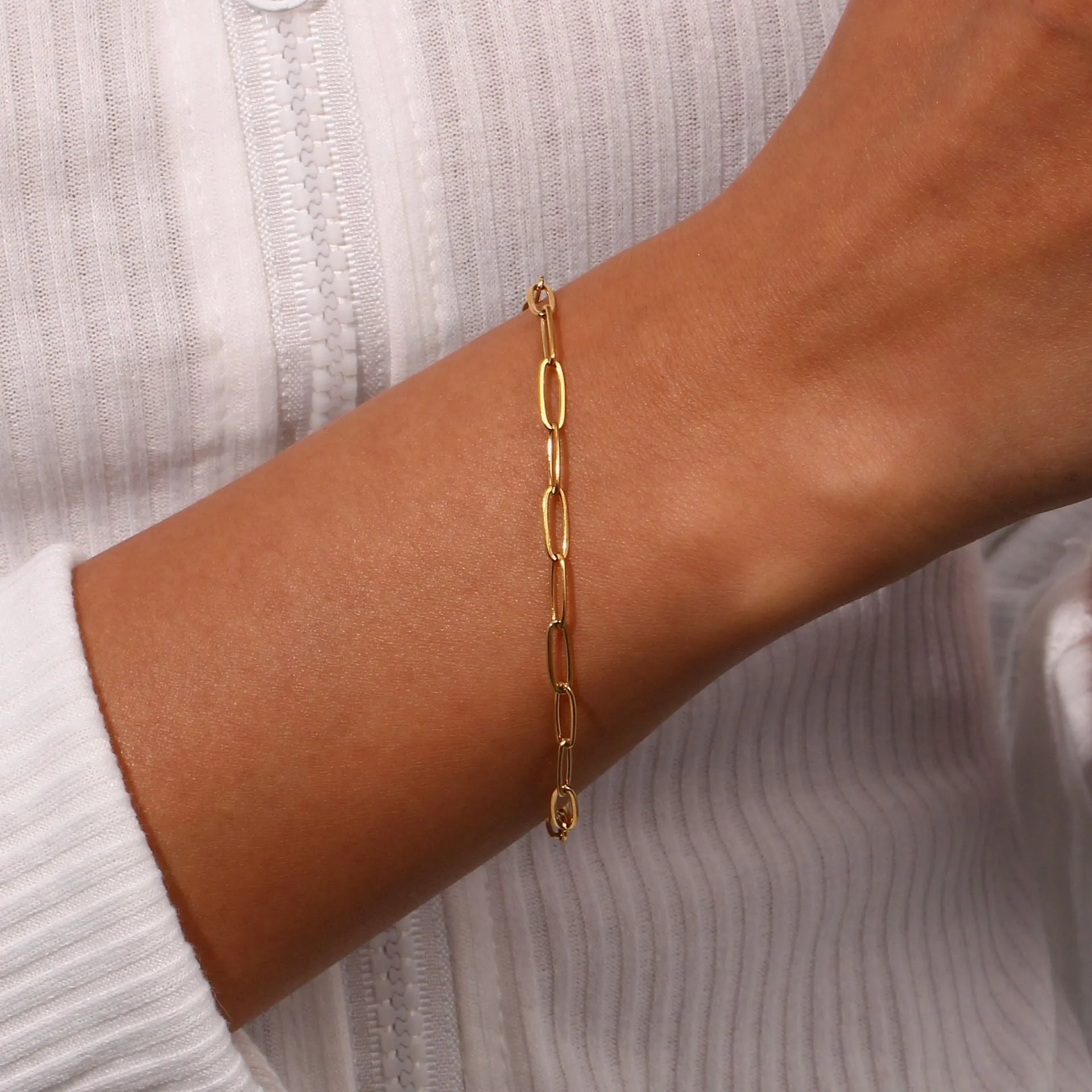 Women's Bracelet Gold Stainless Steel 18k Plated Elegant Chain sold by Hensley London product image thumbnail 2