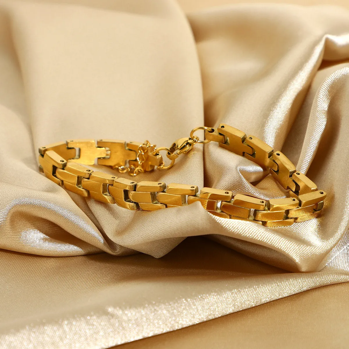 Women's Gold Bracelet Waterproof Stainless Steel 18k Gold sold by Hensley London product image thumbnail 4