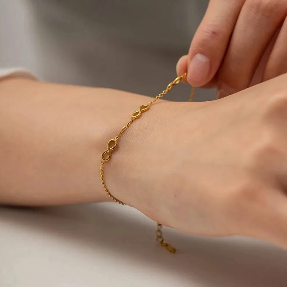 Women's Gold Bracelet 18k Waterproof Stainless Steel sold by Hensley London product image thumbnail 2