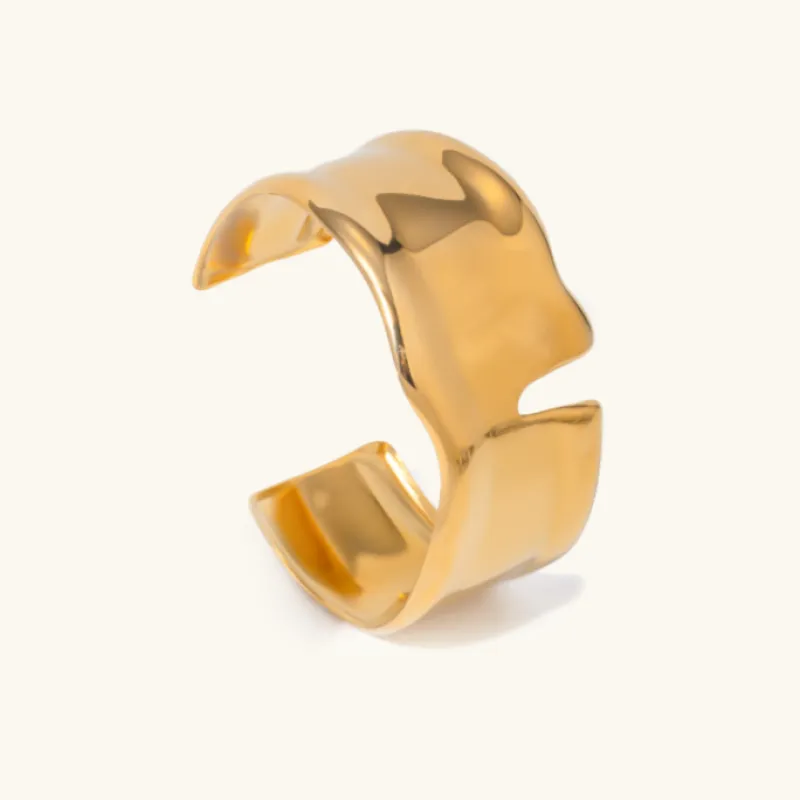 Women's Gold Bracelet Minimalist Stainless Steel 18k Gold sold by Hensley London