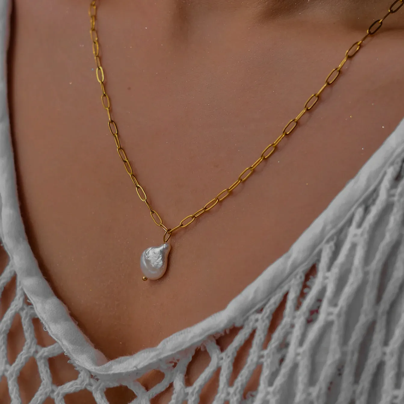 Elegant Freshwater Pearl Necklace with Waterproof Gold Chain – 17 Inches Long, Hypoallergenic and Eco-Friendly sold by Hensley London product image thumbnail 3