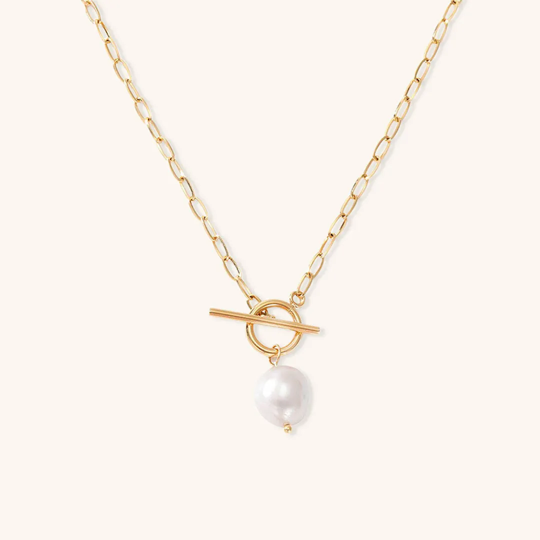 Elegant Freshwater Pearl Necklace with Waterproof Gold Chain – 17 Inches, Hypoallergenic and Skin-Friendly sold by Hensley London