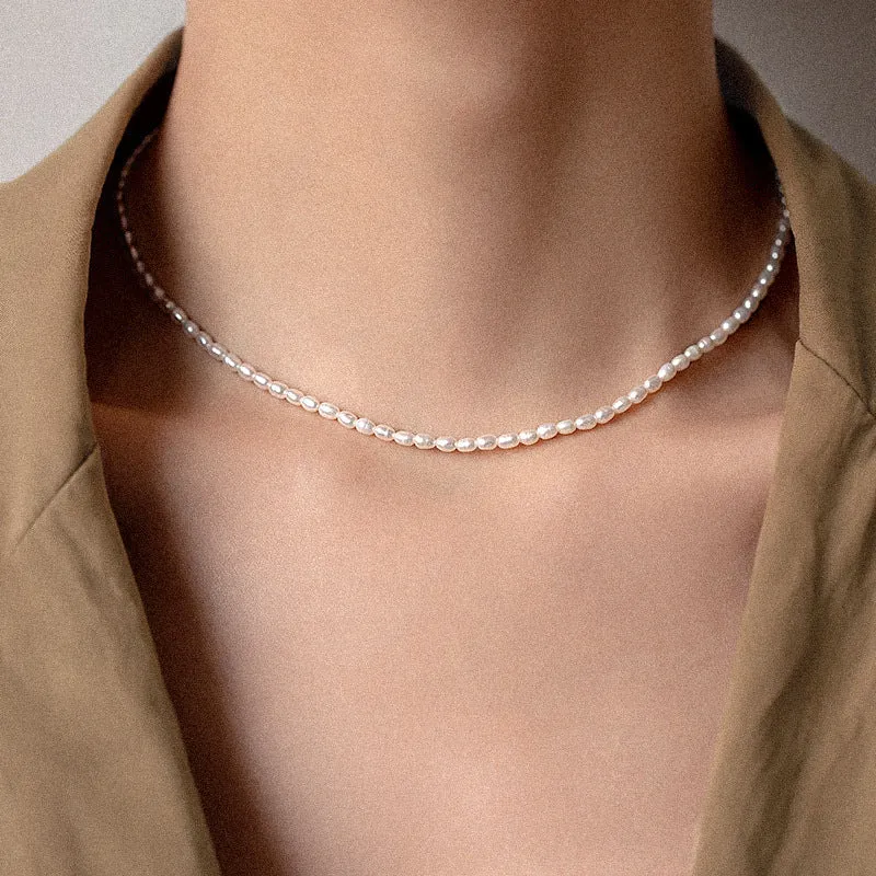 Freshwater Pearl Choker Necklace with Waterproof Gold Chain – Elegant Accessory for Any Occasion sold by Hensley London product image thumbnail 5