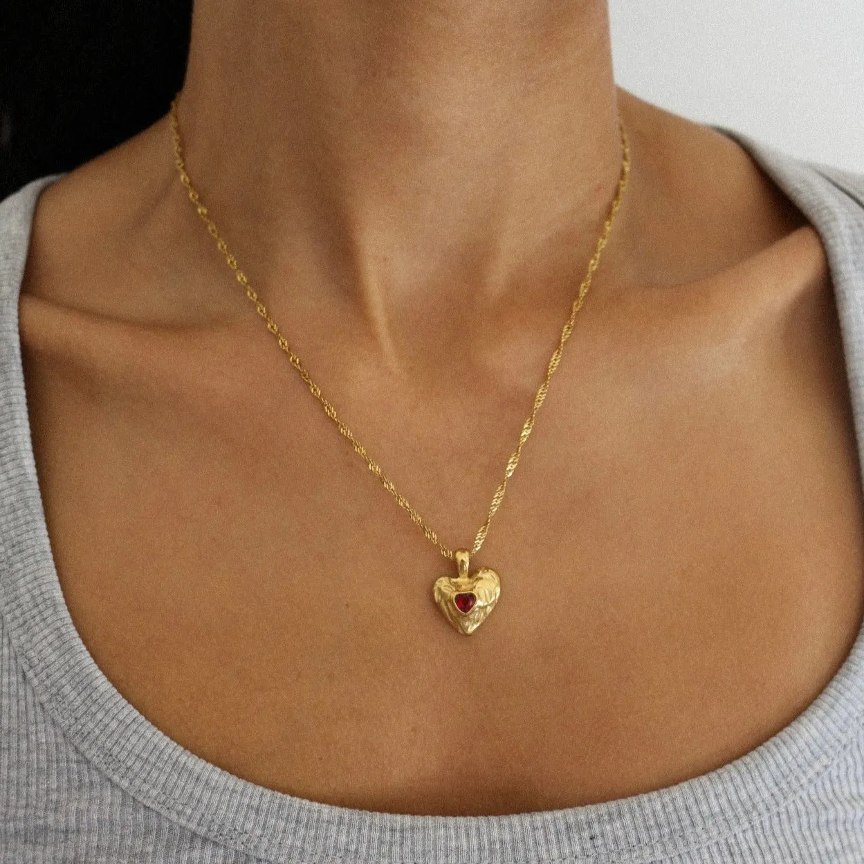 Gold Heart Necklace for Women – 18K Gold Plated Twisted Chain, Hypoallergenic and Waterproof Design sold by Hensley London product image thumbnail 5