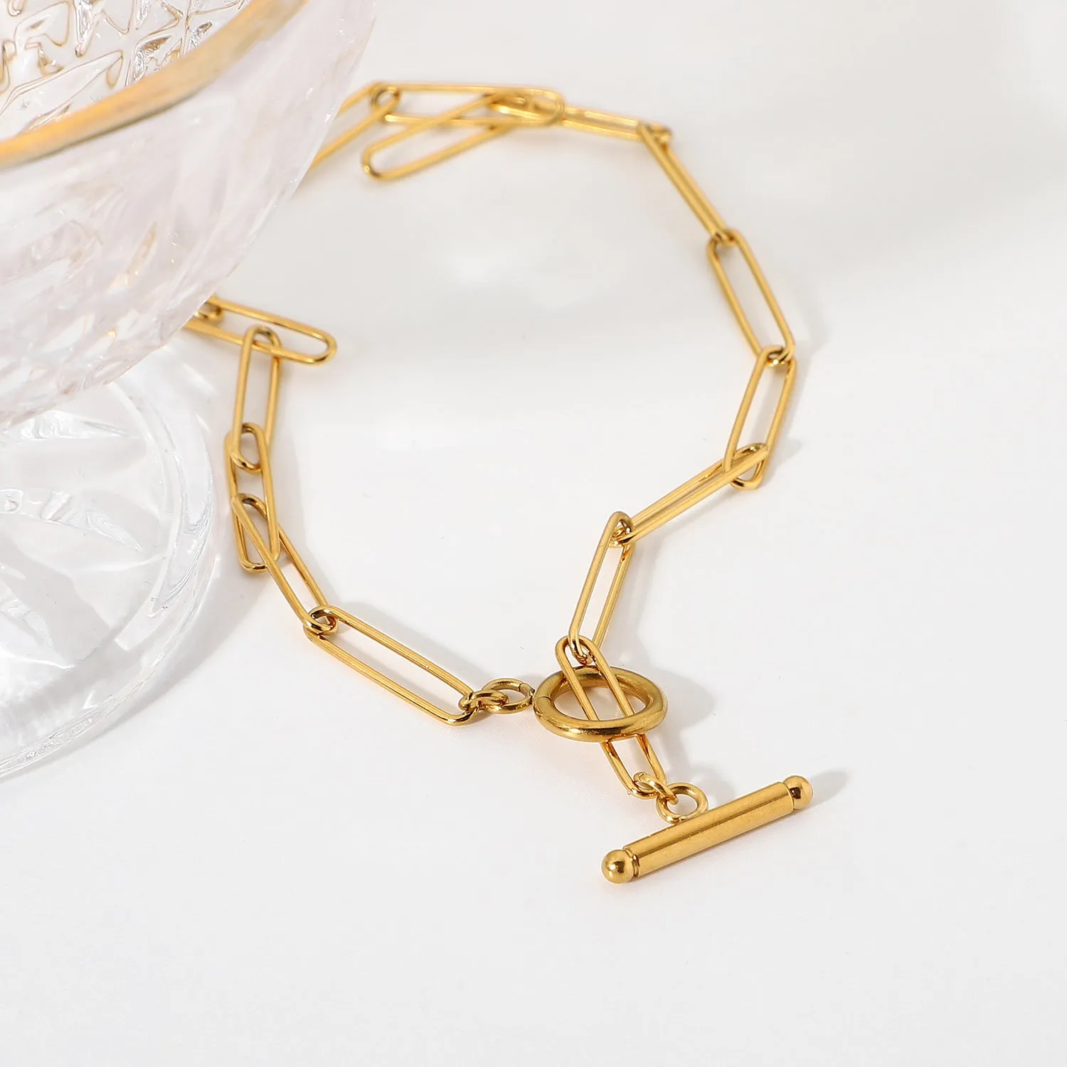 Modern 18k Gold Paper-Clip Necklace for Women - Hypoallergenic and Waterproof Interlocking Design, 17 Inches sold by Hensley London product image thumbnail 3