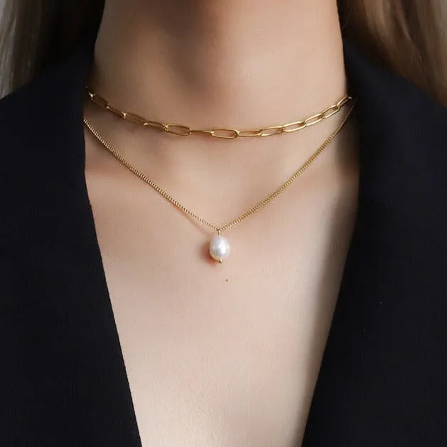 Elegant Freshwater Pearl Necklace with 18k Gold-Plated Paperclip Chain – Waterproof and Hypoallergenic Design for Women sold by Hensley London product image thumbnail 2