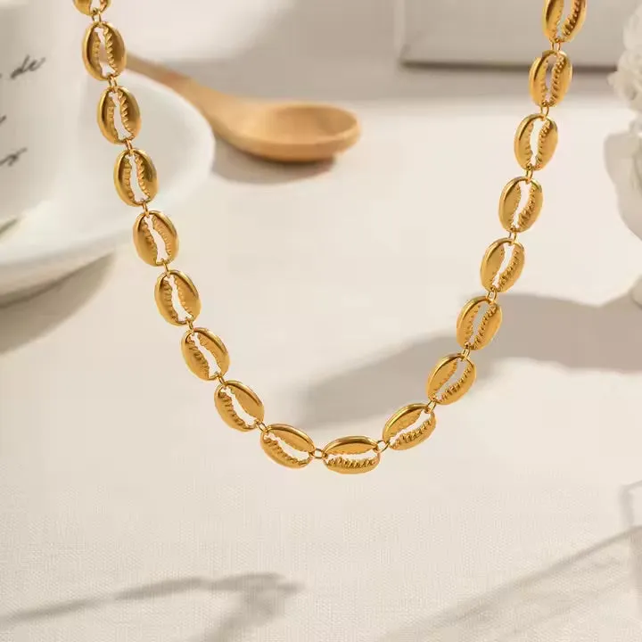 Gold Seashell Necklace for Women – 18k Gold-Plated, Waterproof, Hypoallergenic, 16-Inch Adjustable Chain sold by Hensley London product image thumbnail 4