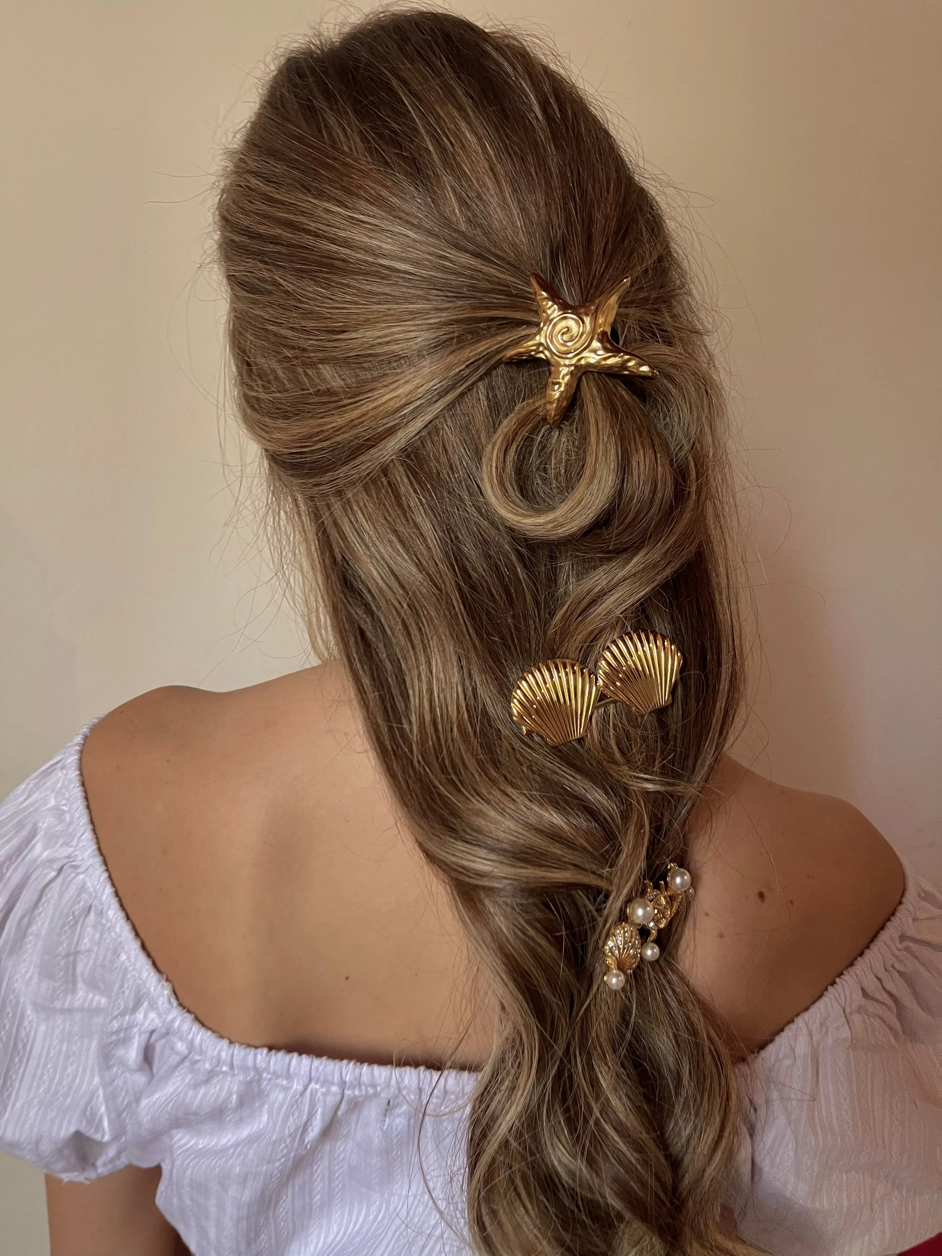 Laguna Gold Seashell Hair Clip – Waterproof, Hypoallergenic Hair Accessory sold by Hensley London