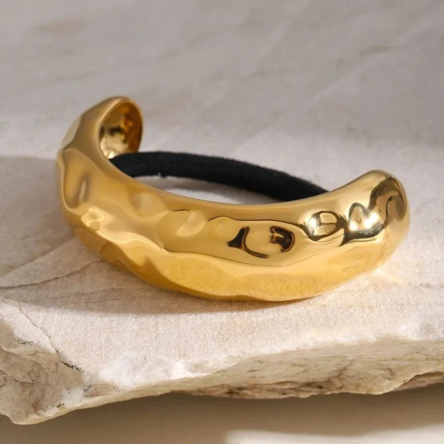 Hammered Arch Pony Cuff - Hypoallergenic 18k Gold Hair Accessory for Elegant Hairstyles sold by Hensley London product image thumbnail 4