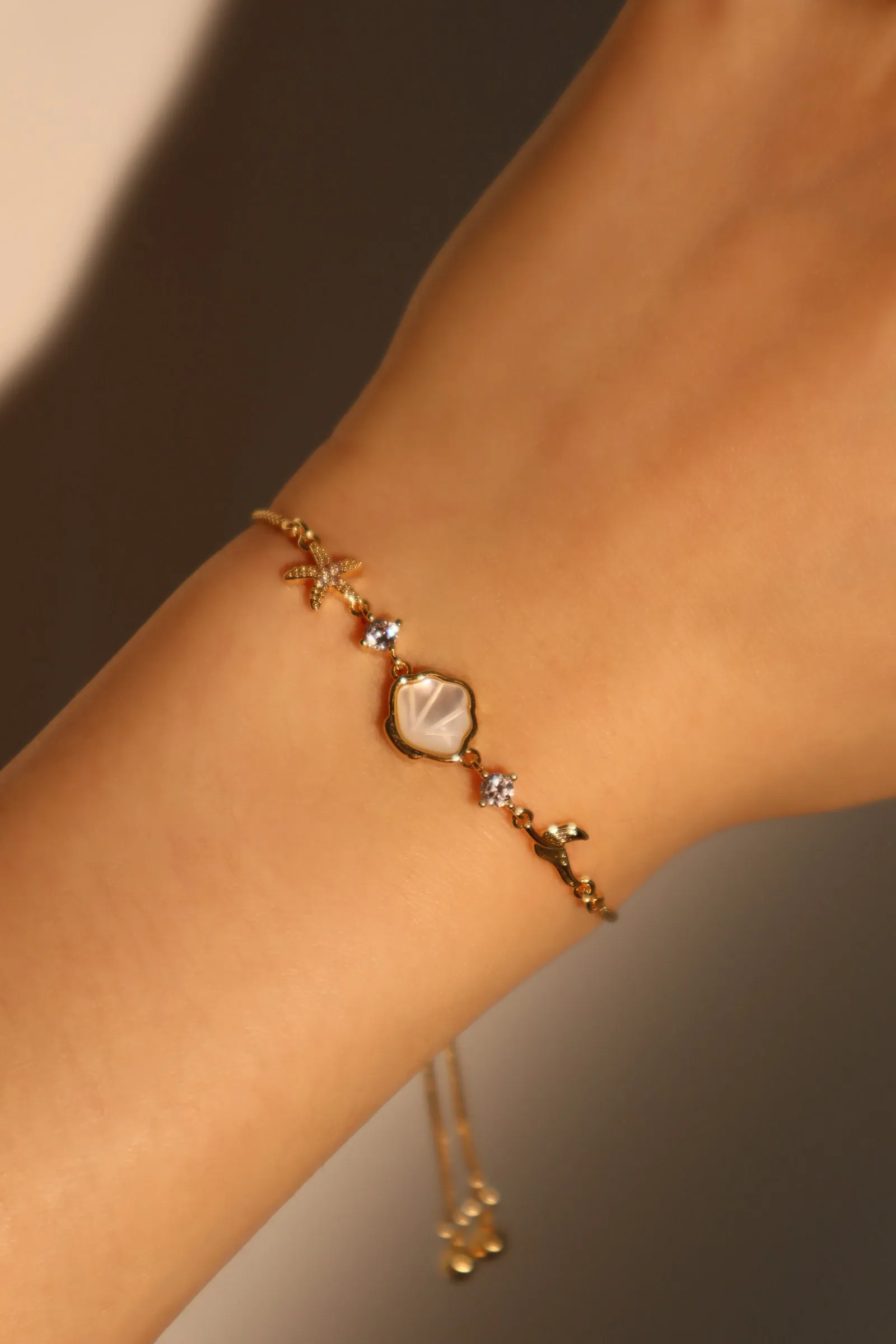Women's Bracelet Gold Plated Sea Shell Starfish Adjustable sold by Hensley London product image thumbnail 2