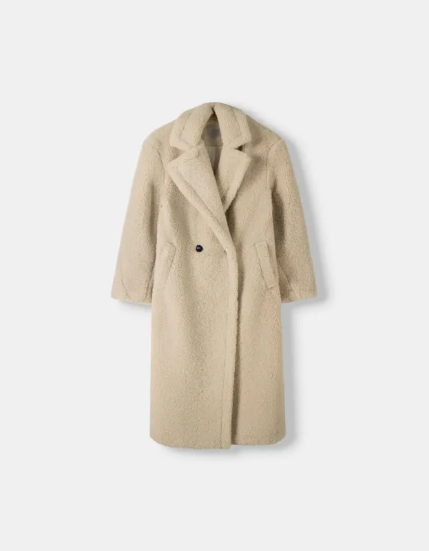 Women's Oversized Coat Beige Teddy Fabric sold by Hensley London