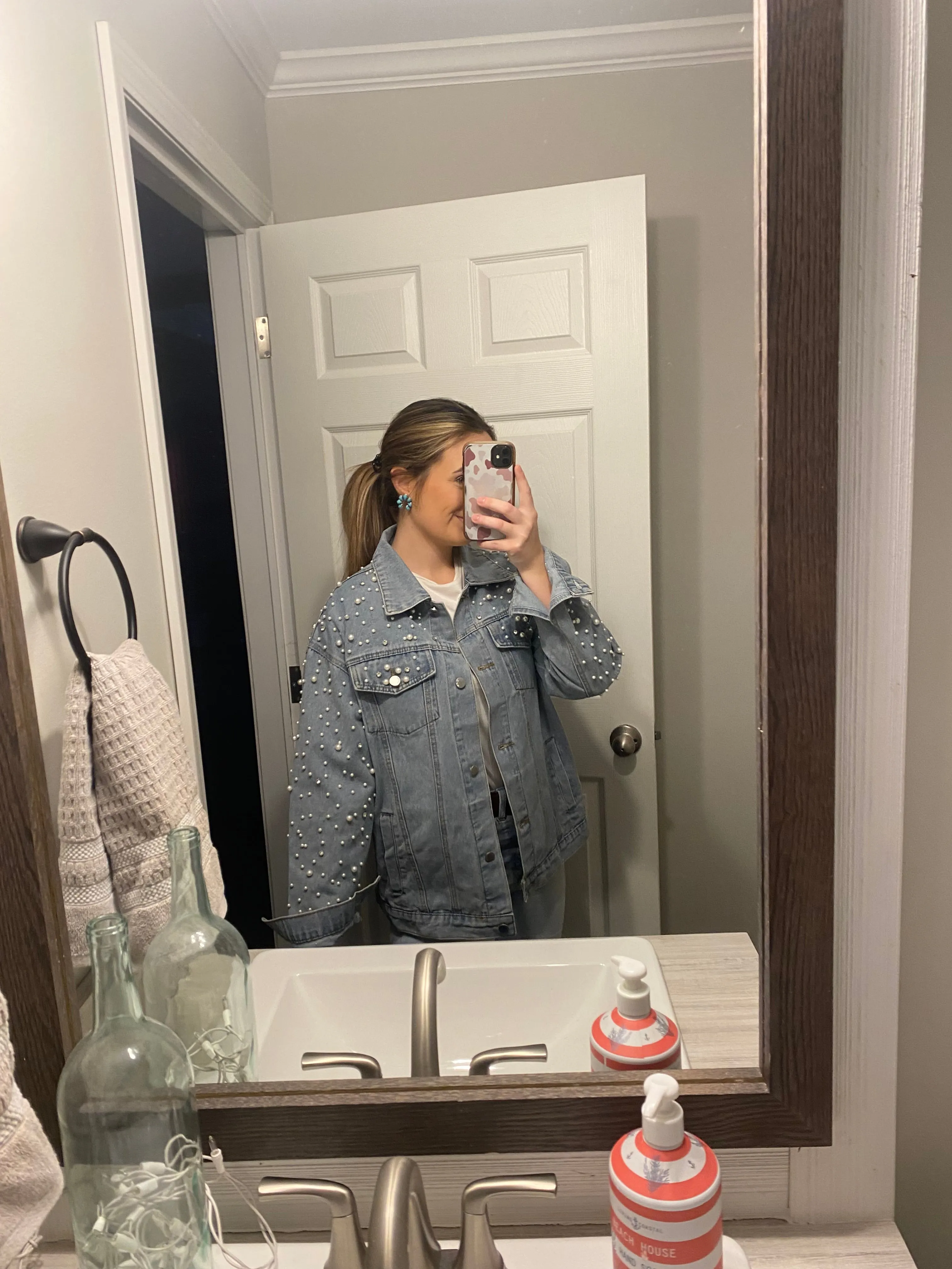 Denim and Pearls sold by Lake Outfitters product image thumbnail 3