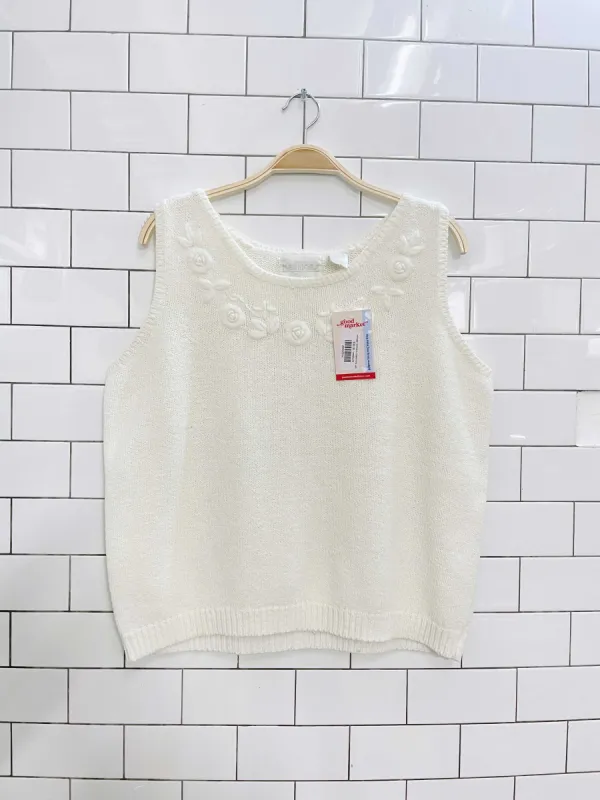 vintage reitmans flower knit vest sold by Good Market Thrift Store