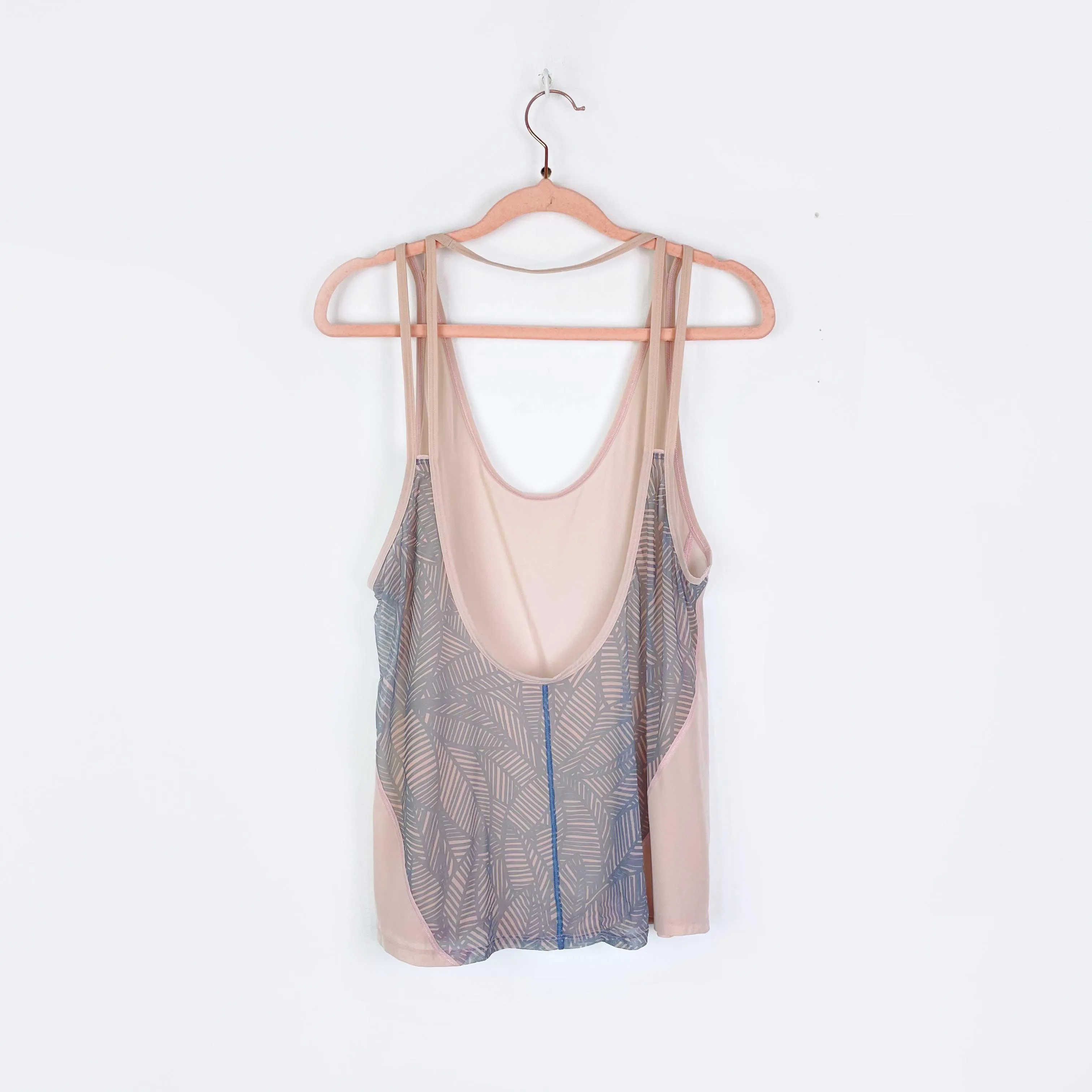 lululemon cool to street tank sold by Good Market Thrift Store product image thumbnail 5
